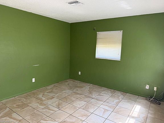 5th image of 1008 Gerald AVE