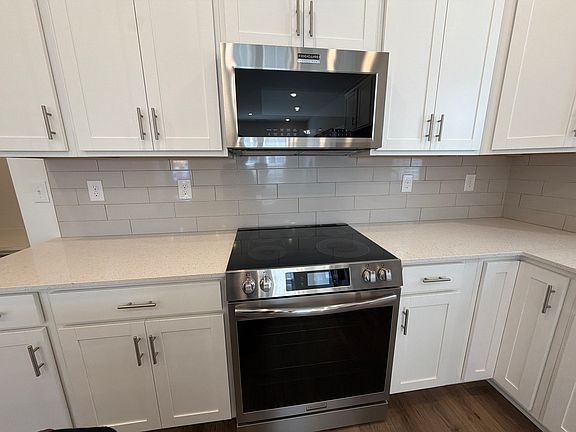 5th image of 105 Prospect Ave