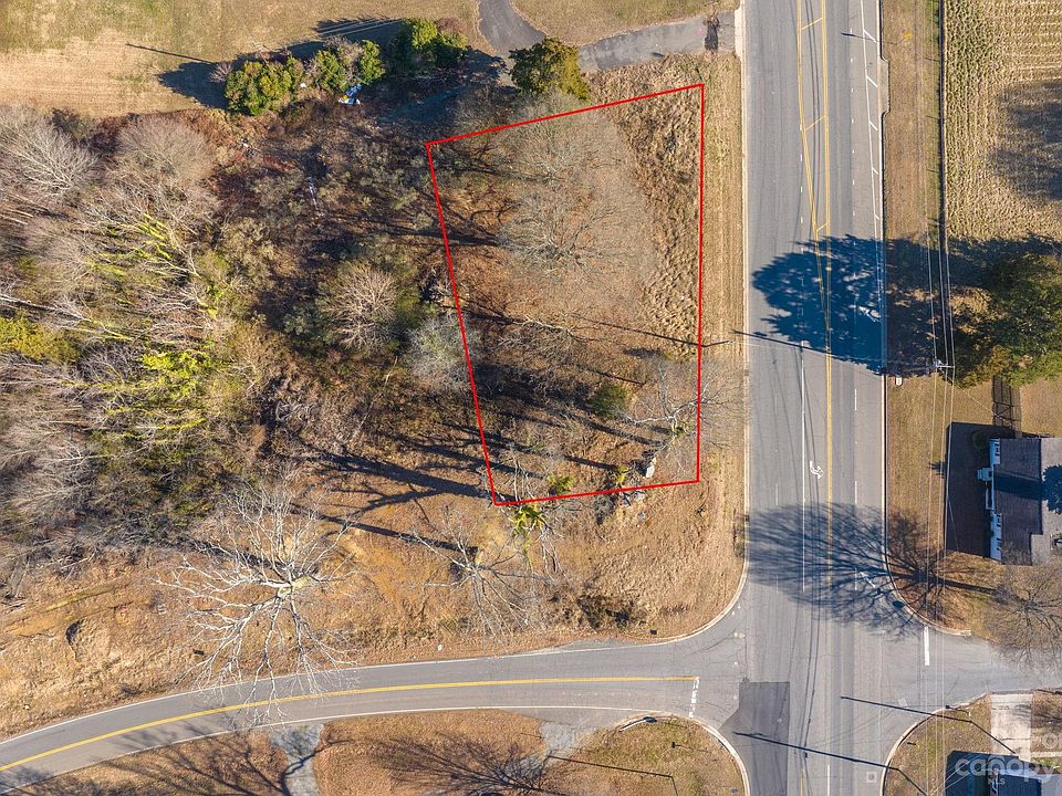 2nd image of 2161 Tom Sadler Rd