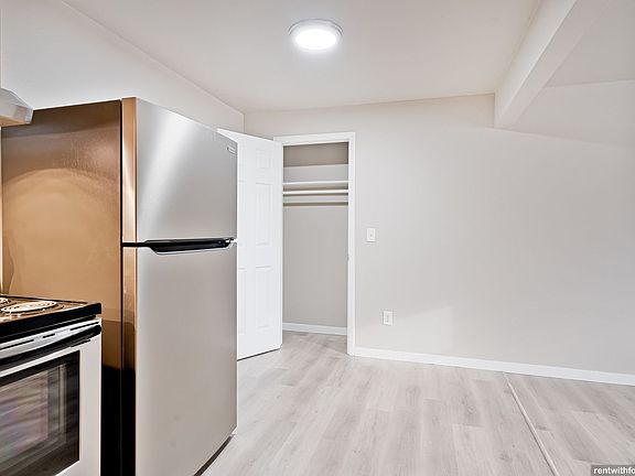 3rd image of 10 Matthias Ct #P-05