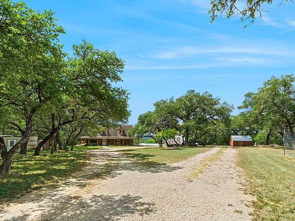 4th image of 795 County Road 368