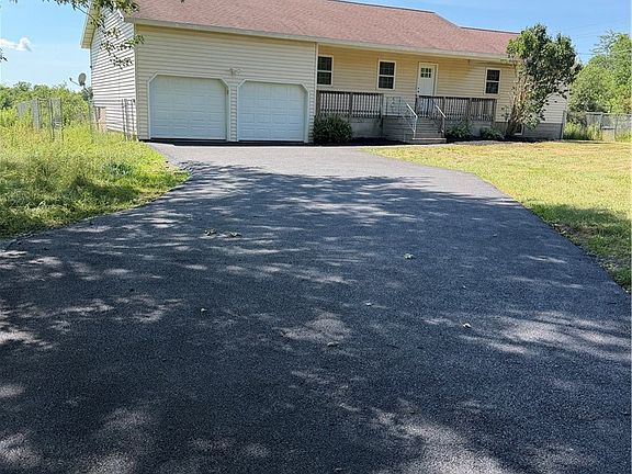 2nd image of 7735 Barbara Ln