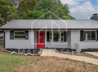 806 Carolyn St, Statesville, NC 28677