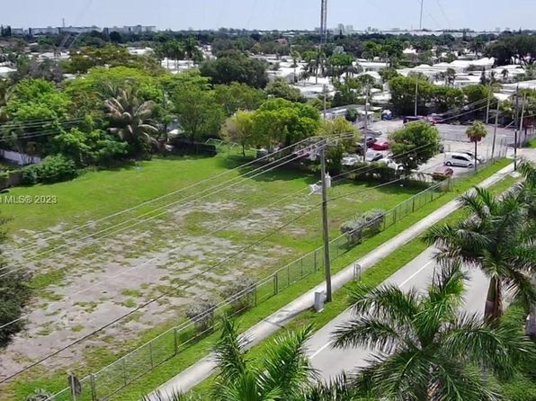 5421 W Hallandale Beach Blvd, Hollywood, FL 33023