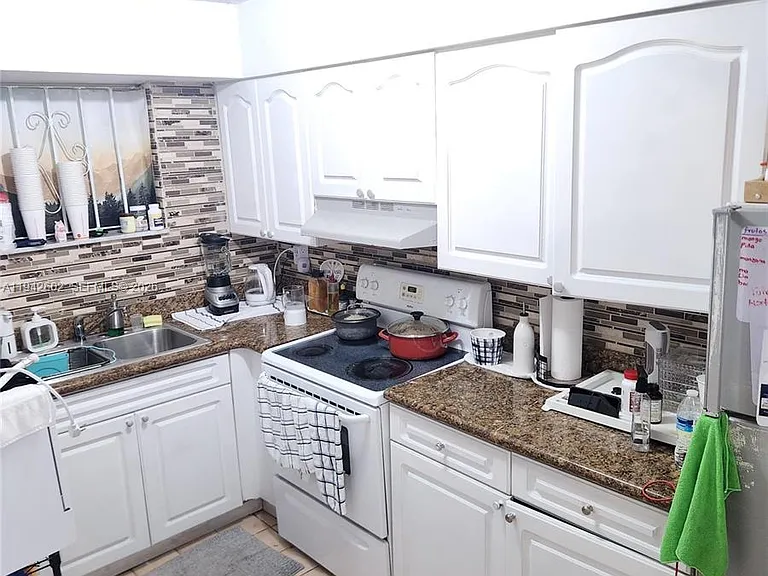 2498 SW 17th Ave #4209 — Photo 6