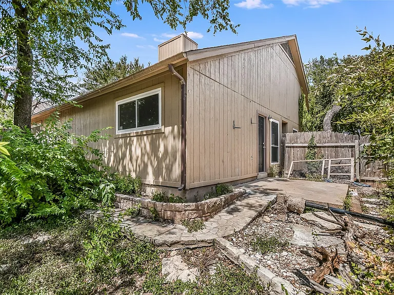 526 Cutty Trl #A — Photo 12