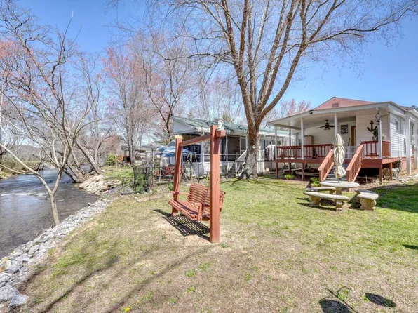 4106 Riverbank Run, Hiawassee, GA 30546