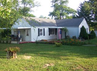 16566 S Broadway St, Moores Hill, IN 47032