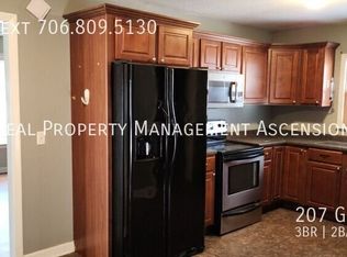 207 Gracie Ave, Fort Oglethorpe, GA 30742