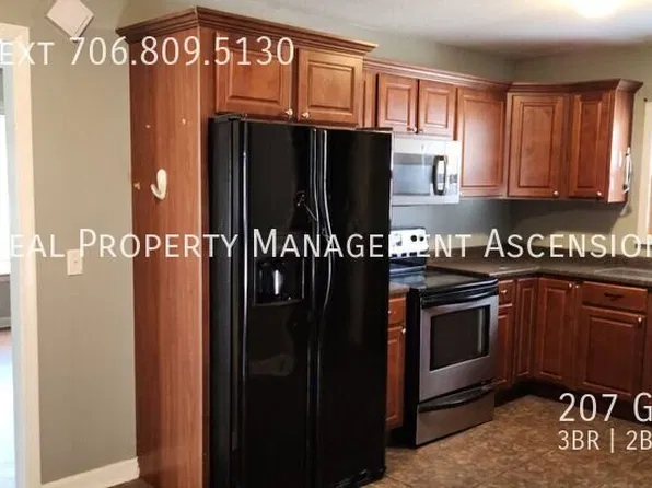 207 Gracie Ave, Fort Oglethorpe, GA 30742