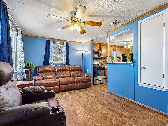 3rd image of 619 WEBB AVE