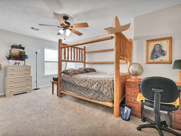 692 Casual Ln — Photo 14