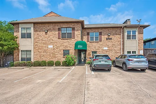 5701 Gaston Ave #8 Photo 1