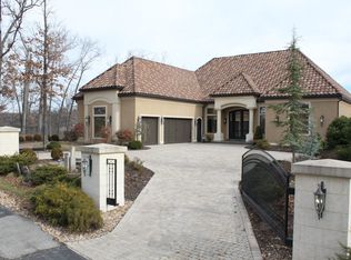 272 Resplander Cir, Sunrise Beach, MO 65079