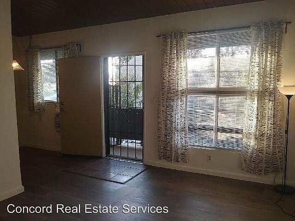 4th image of 12515 Saticoy St APT 9