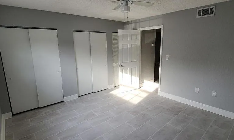 133 Bristol Ct — Photo 11