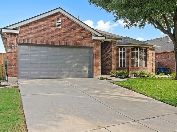 3rd image of 8618 Auberry Path