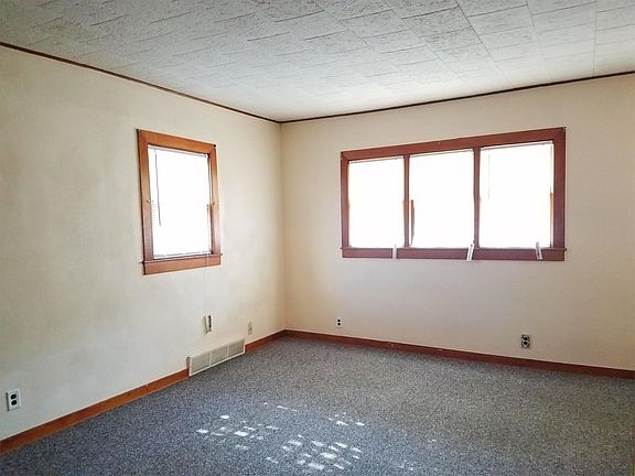 5th image of 518 Summit St