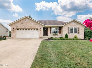 171 W Emerald Cir, Mount Washington, KY 40047