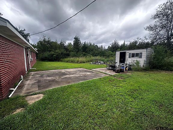 2nd image of 8428 Us Highway 79 N