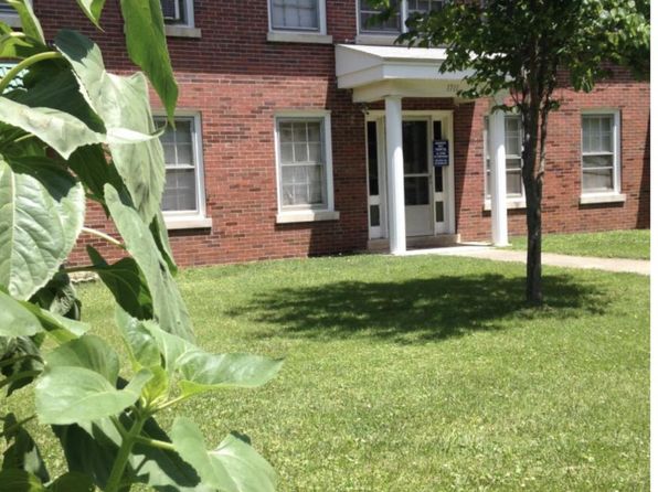 1711 Versailles Rd APT 5