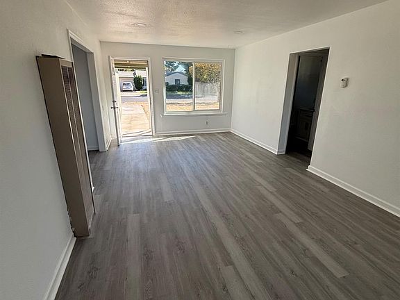 5th image of 4431 N Augusta St