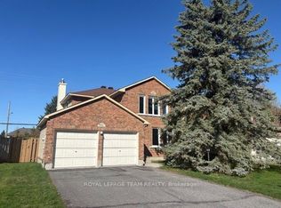 97 Huntsman Cres, Ottawa, ON K2M1H8