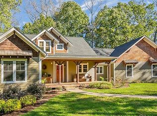 495 Woods Edge Dr, Rocky Mount, VA 24151