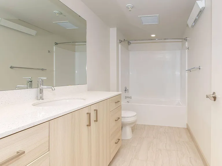 Beacon Pacific Village Apartments — Photo 9
