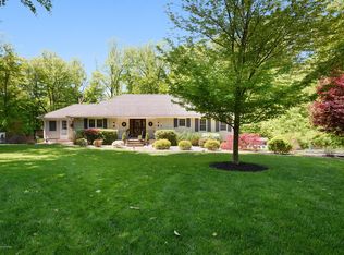 34 Stork Ct, Middletown, NJ 07748