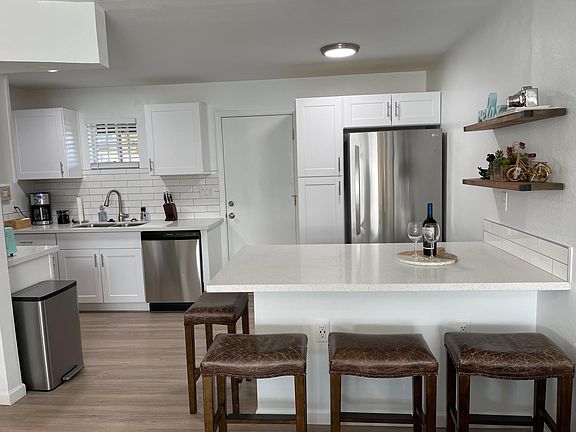 5th image of 3944 E Earll Dr #2