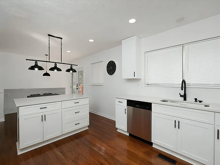 Crabapple Ln — Photo 10