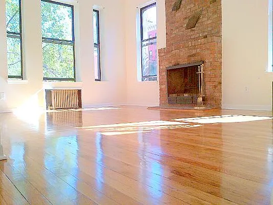 Rented by Manhattan Spaces | media 40