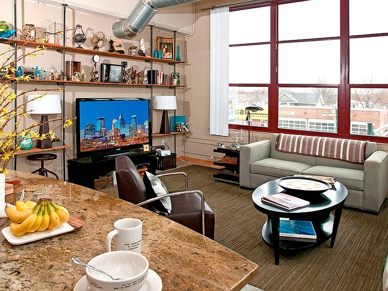 Buzza Lofts of Uptown — Photo 31