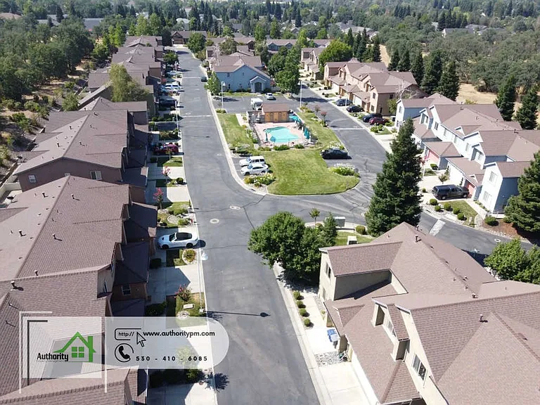 2987 Sinaloa Trl — Photo 2