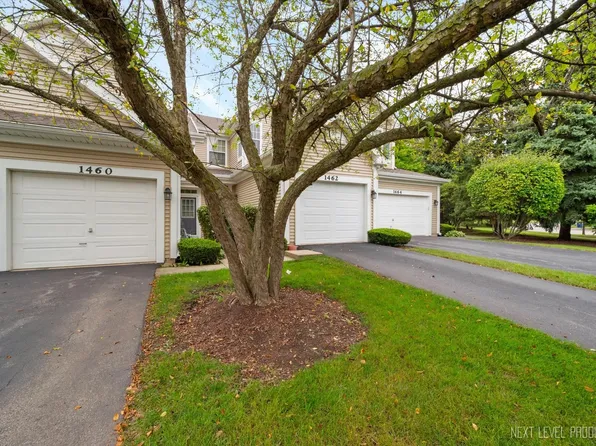 1460 Division Ct, Saint Charles, IL 60174