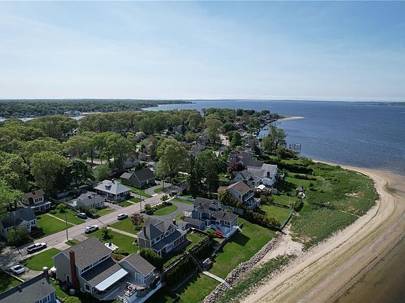 4th image of 87 Terrace Ave