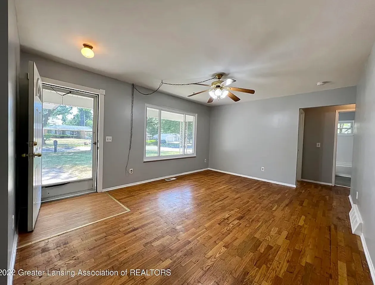 3 bed, 1302 sqft, $1,750 — Photo 2