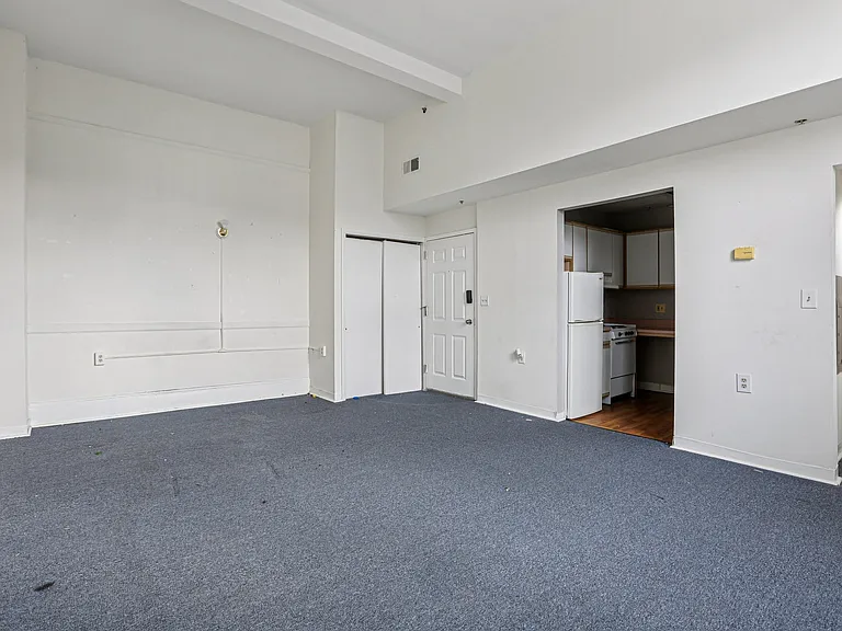 Peabody Apartments — Photo 21