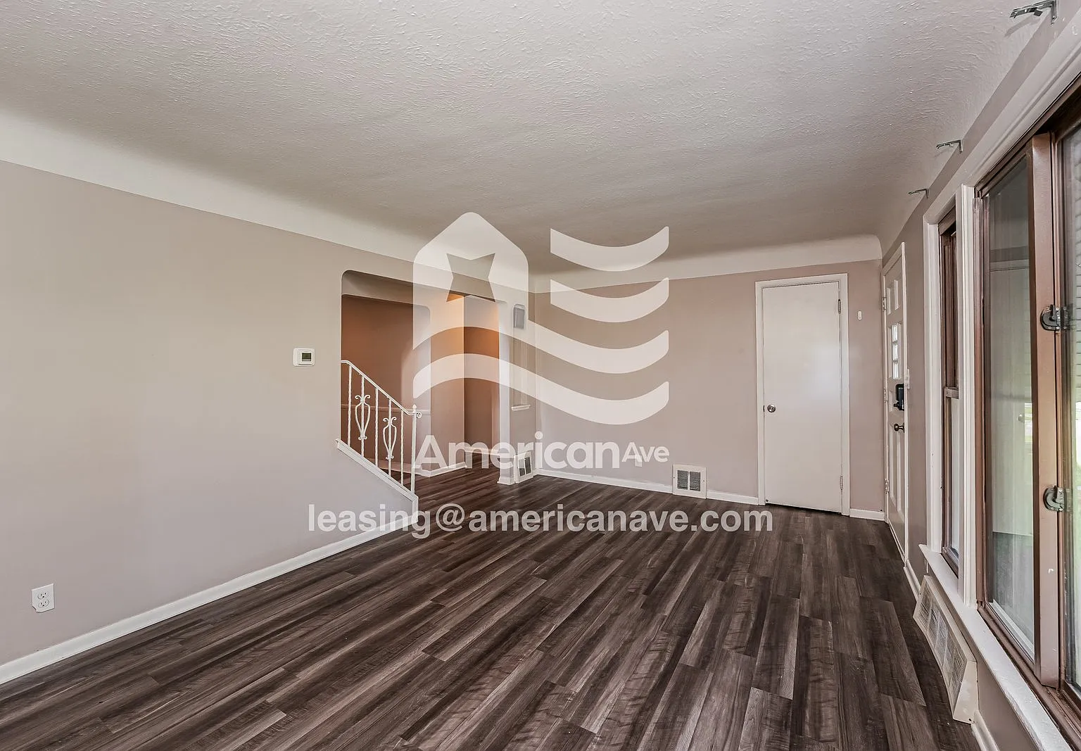 4 bed, 1.0 bath, 1348 sqft, $1,522 — Photo 3