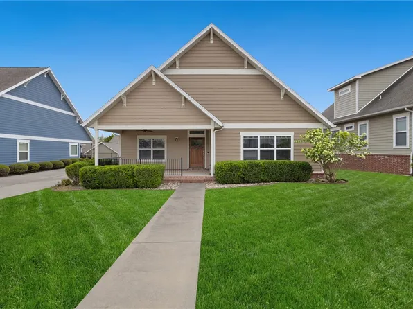5808 W Willow St, Rogers, AR 72758