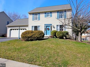 750 Farnum Rd, Lititz, PA 17543