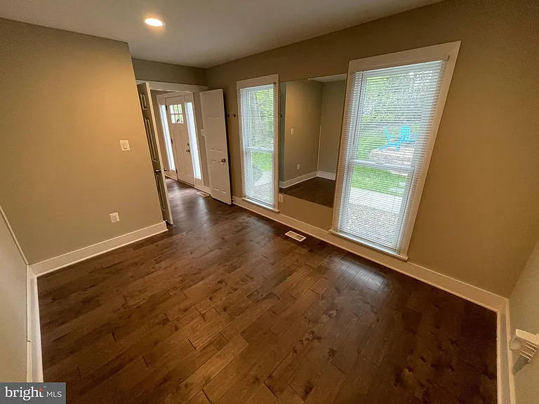 3428 Reedy Dr — Photo 3