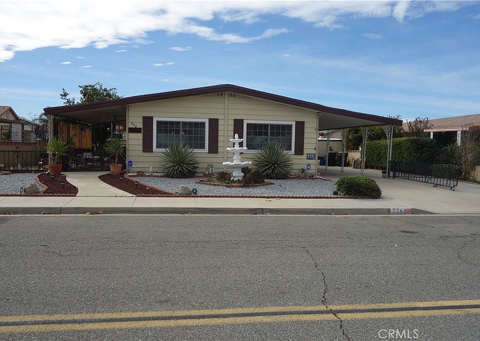 1st image of 226 N Palomar Ave