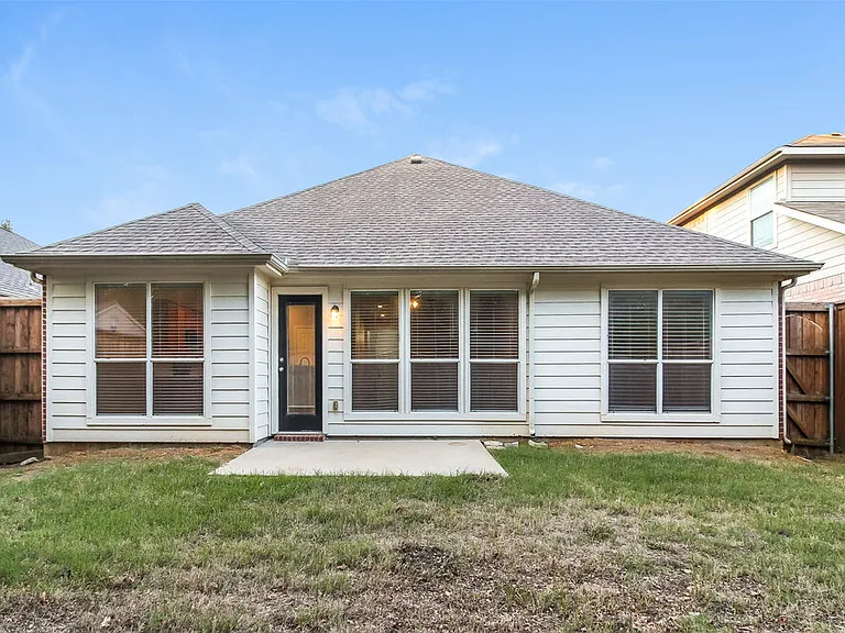 1721 Duck Cove Dr — Photo 16