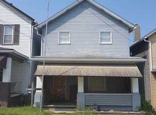 712 Holland St, Vandergrift, PA 15690