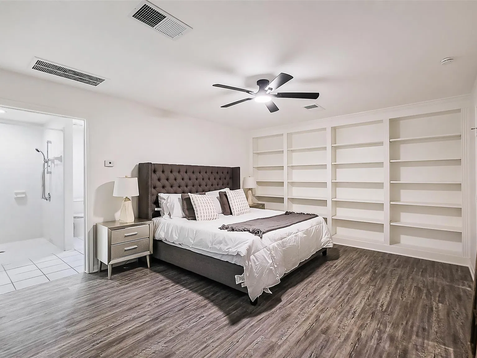 5 bed, 3.5 bath, 2934 sqft, $2,695 — Photo 3