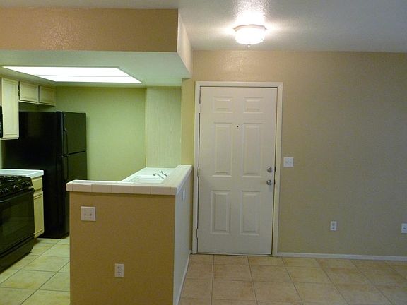 4th image of 1908 Villa Palms Ct Unit 106