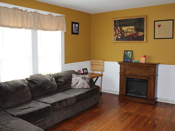 5th image of 1775 Cedar Ave