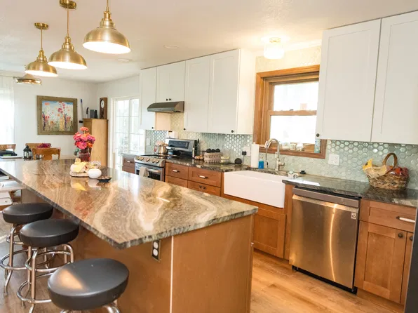 14090 NW Walker Rd, Kansas City, MO 64163